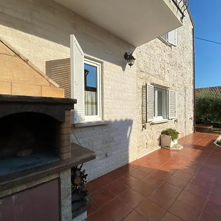 Casa Di *