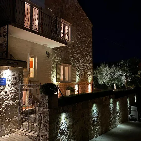 Casa Di Lejlighed