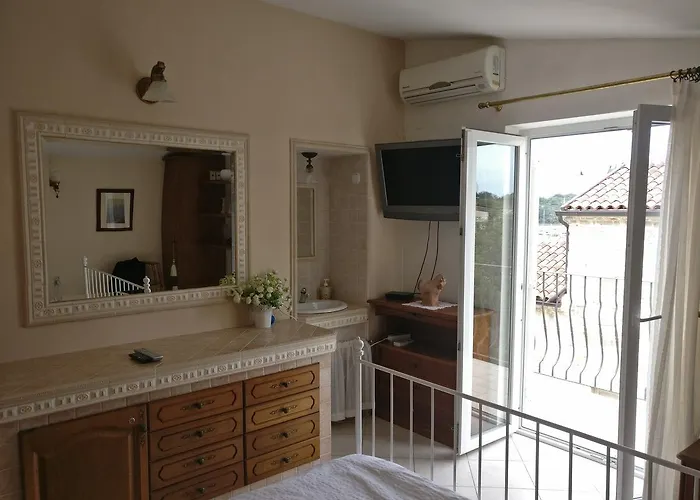 Casa Di *