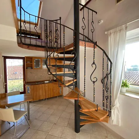Casa Di *