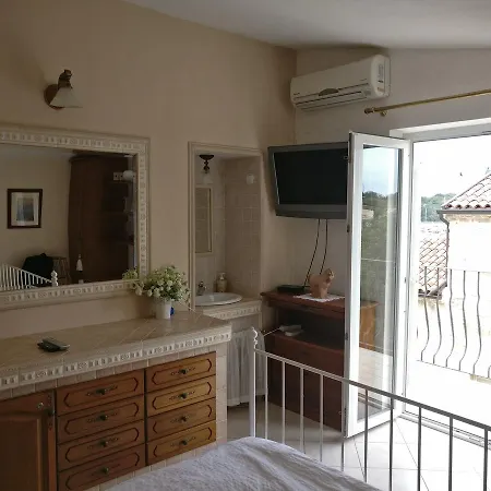 Casa Di *